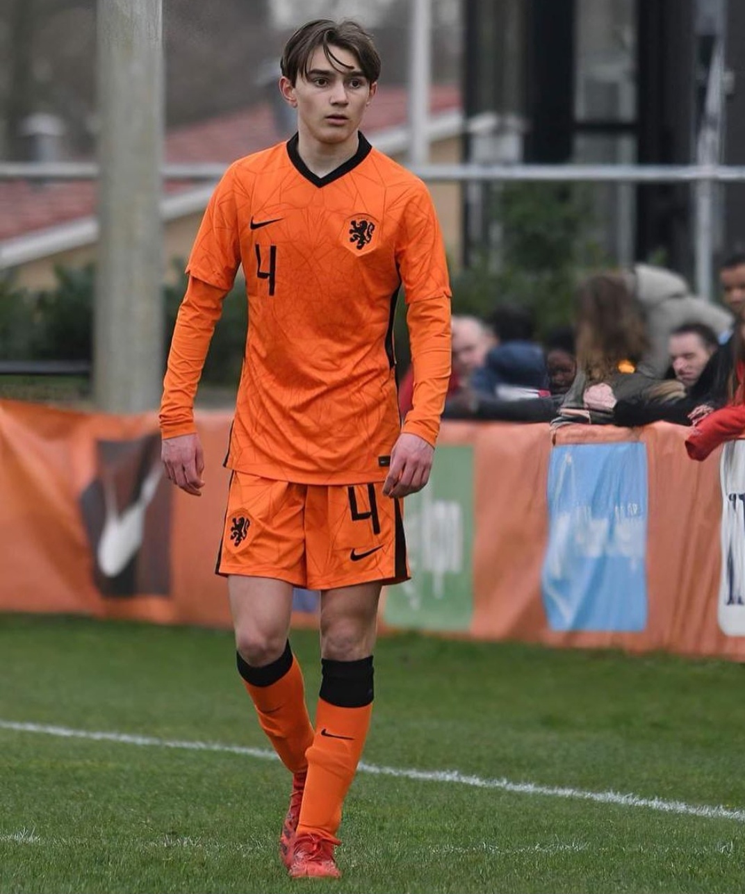 包含转会期荷甲传出新动向,北京首钢战术微调,高层表态——值得警惕,球队文化被再次提及的词条 包含转会期荷甲传出新动向,北京首钢战术微调,高层表态——值得警惕,球队文化被再次提及的词条