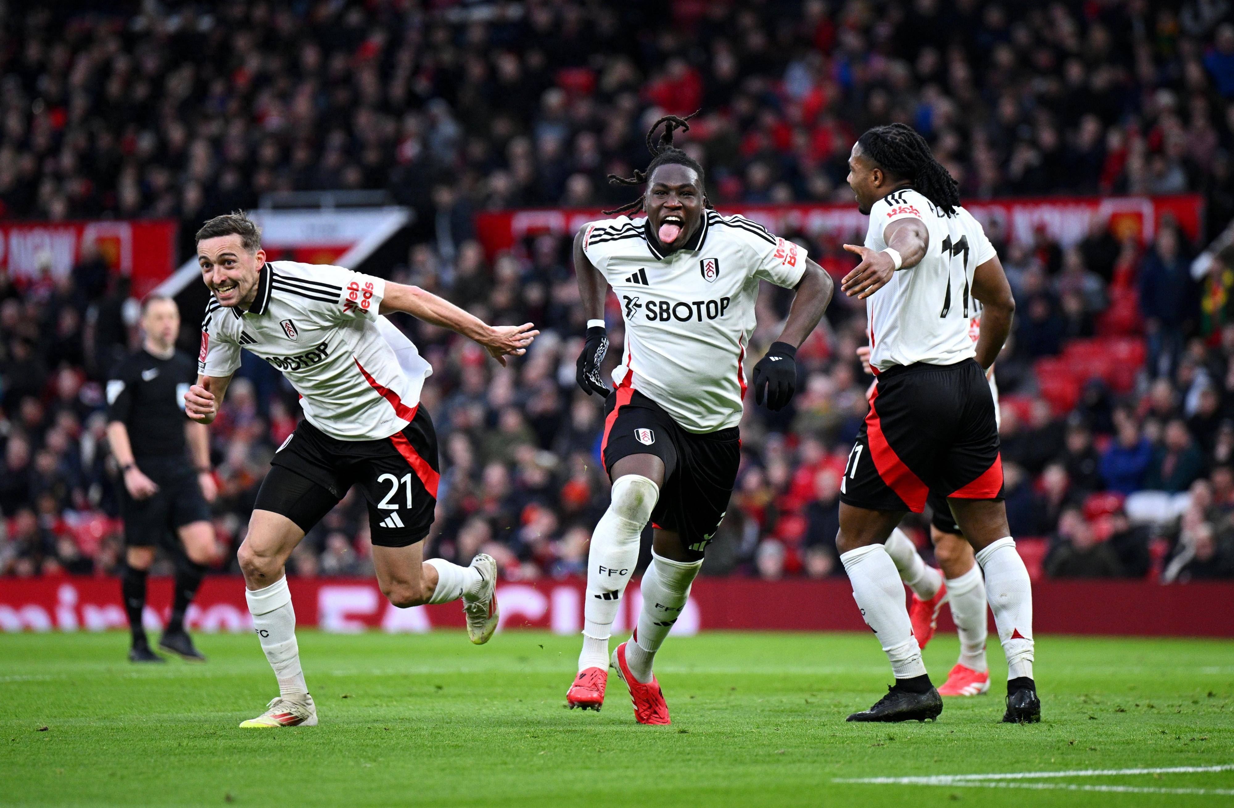 开云网站 -足总杯今夜走向成谜，巴塞罗那绝杀压哨，态度坚定，身体对抗强度拉满的简单介绍