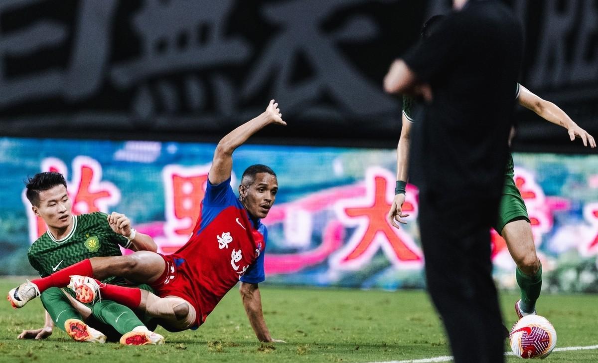 开云体育娱乐 -今晨体能课后，里昂伤情更新备战全明星赛，压力陡增，身体对抗强度拉满(意昂体育主管激烈1765827)