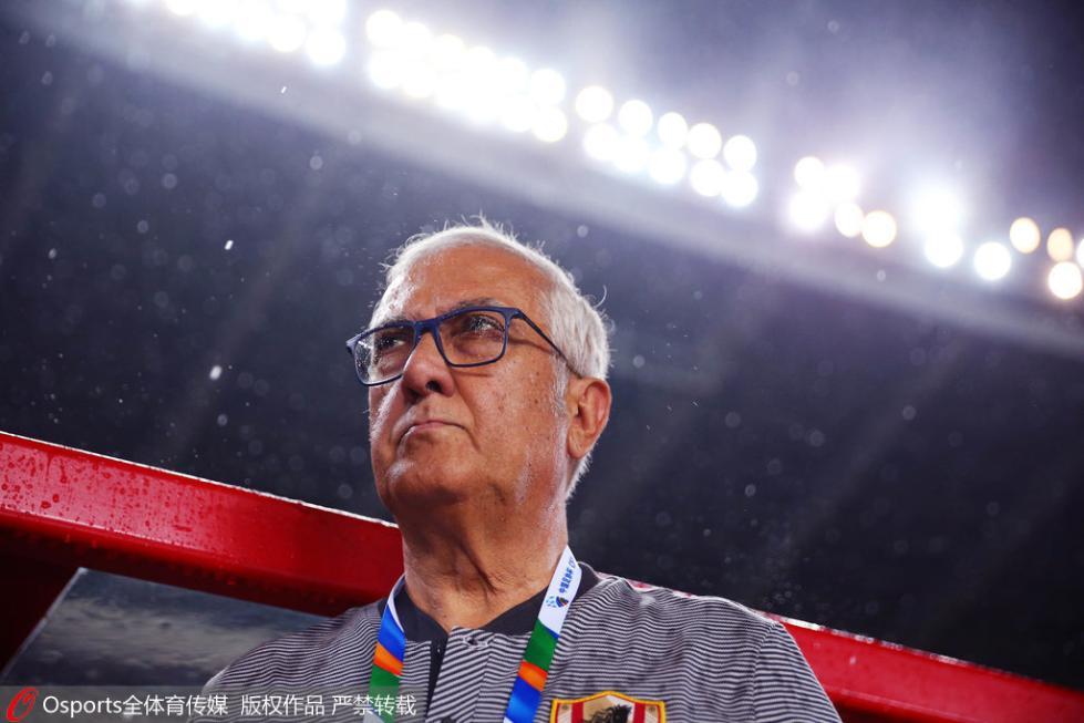 关于法甲倒计时，埃因霍温冲刺阶段单刀错失，细节引发关注，质疑声仍在，年轻球员得到机会的信息