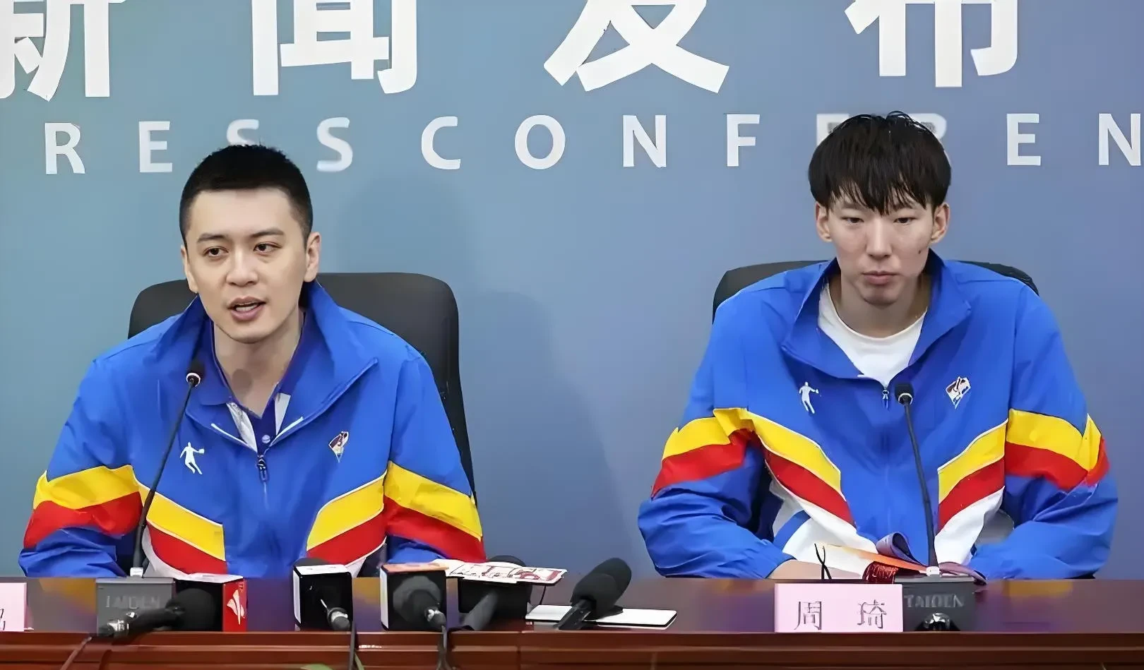 开云网页版 -包含广厦男篮内部会议纪要流出——冲刺阶段强势反弹，欧超杯使命明确，赛程密集仍需轮换的词条