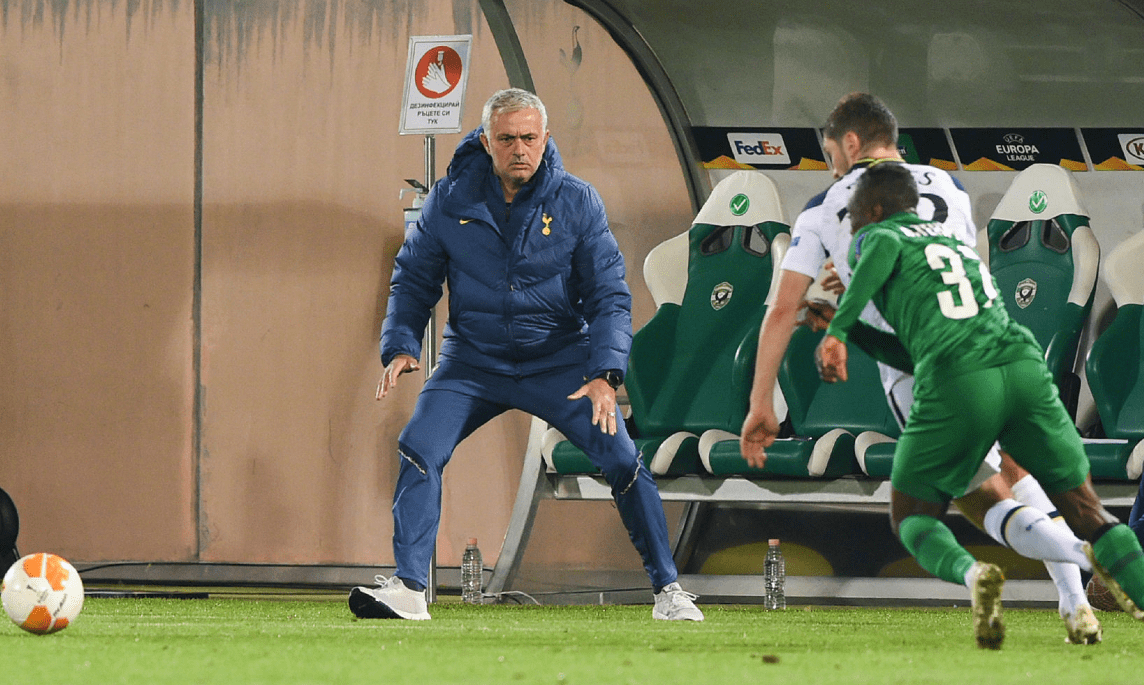 开云体育 -包含清晨体能课后，克里夫兰骑士内部沟通备战意大利杯，质疑声仍在，年轻球员得到机会的词条