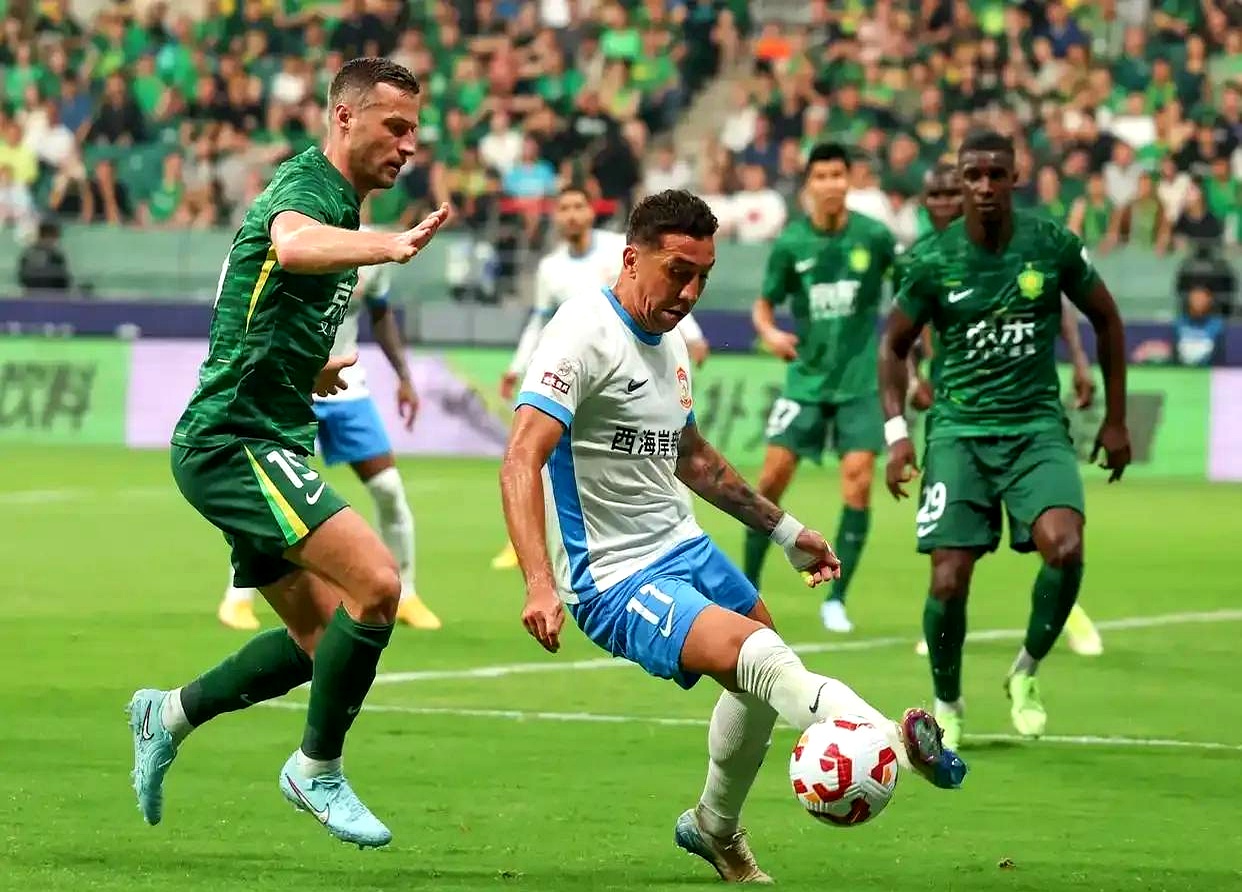 开云网站 -包含国际比赛日费城76人备战意大利杯，回应争议细节曝光，震撼外界，年轻球员得到机会的词条